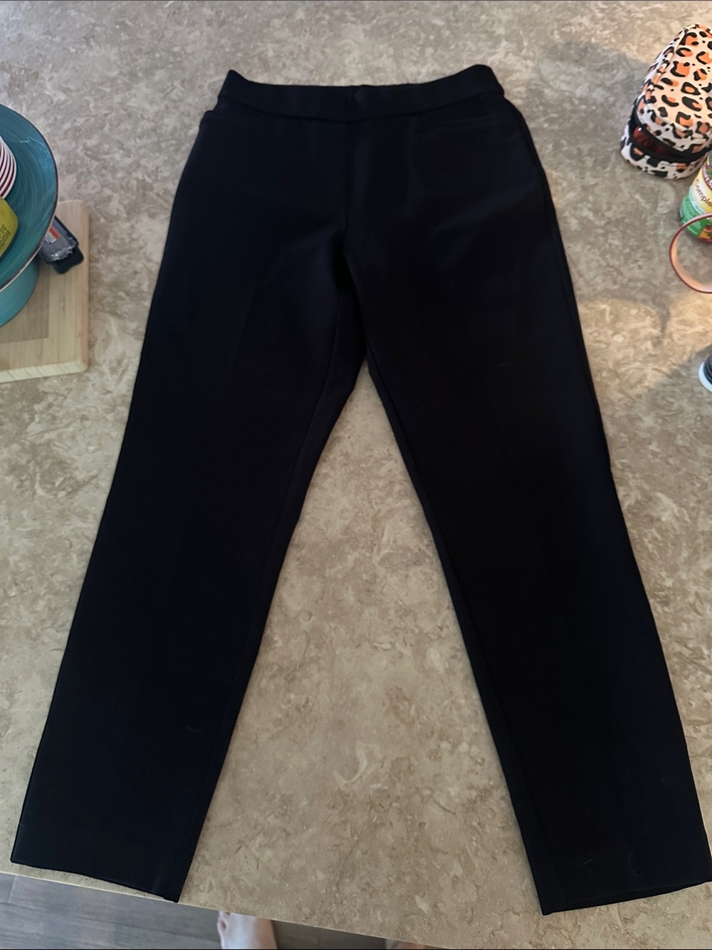 Susan Graver Black Ponte ankle pant. XXS, NWOT. 25.5 inch inseam